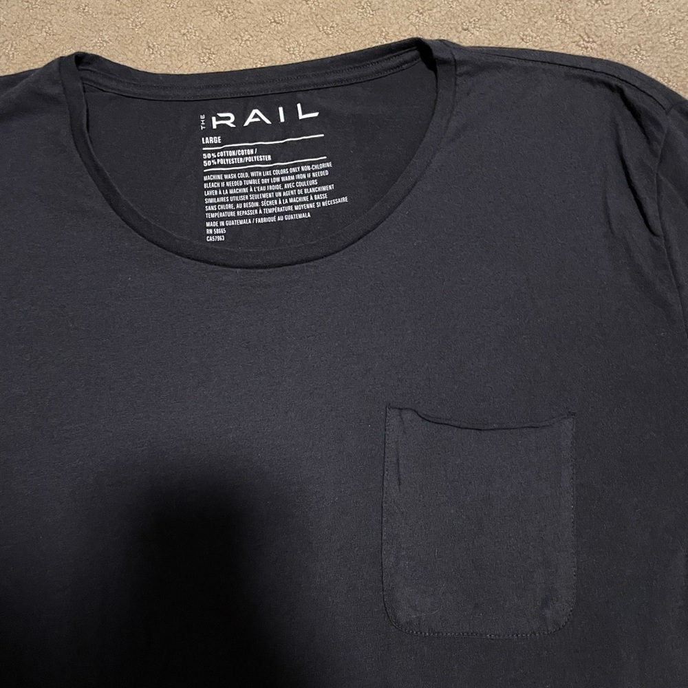 The Rail Scalloped Pocket tee